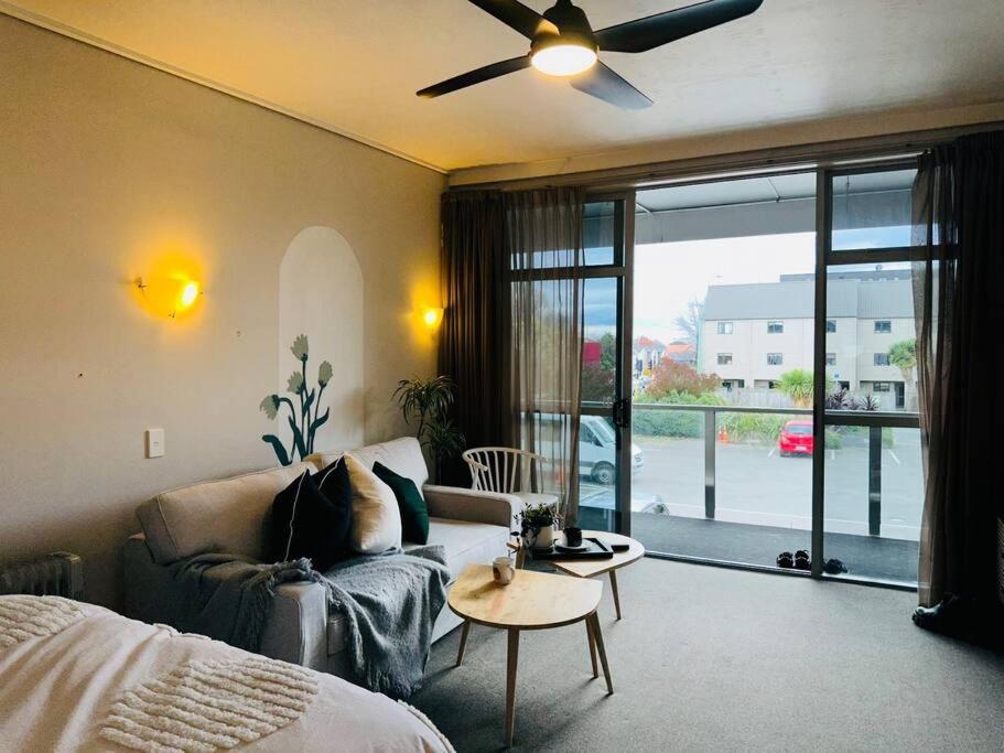 כרייסטצ'רץ' Cosy Motel Studio Apartment In Central City-Up To 2 Beds מראה חיצוני תמונה