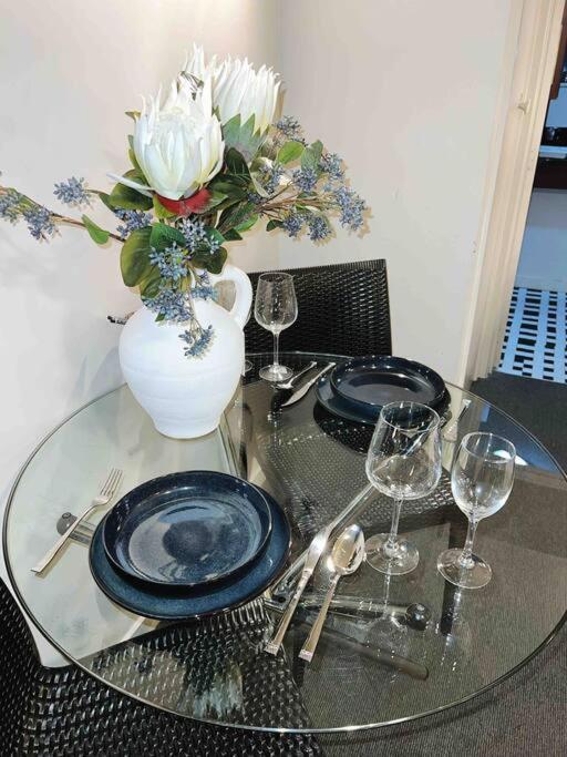 כרייסטצ'רץ' Cosy Motel Studio Apartment In Central City-Up To 2 Beds מראה חיצוני תמונה
